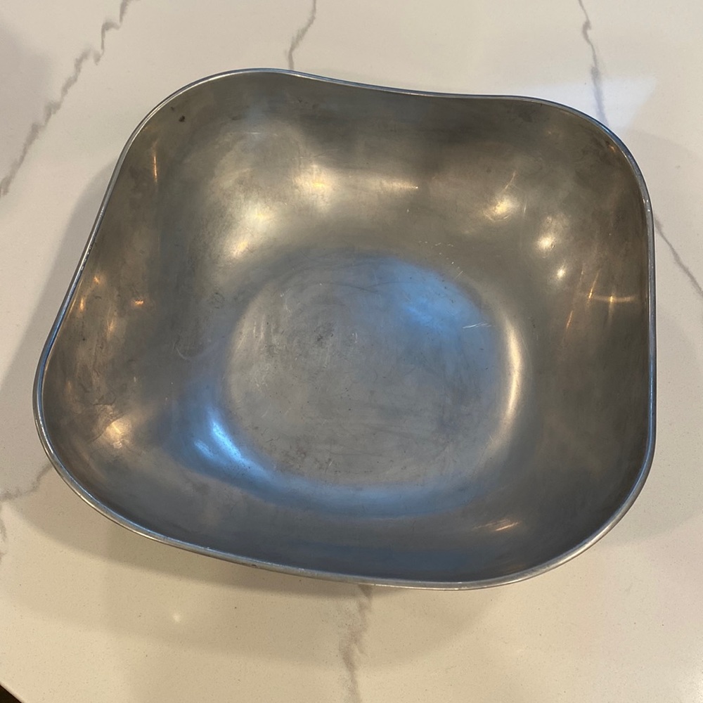 Wilton Armetale Bowl